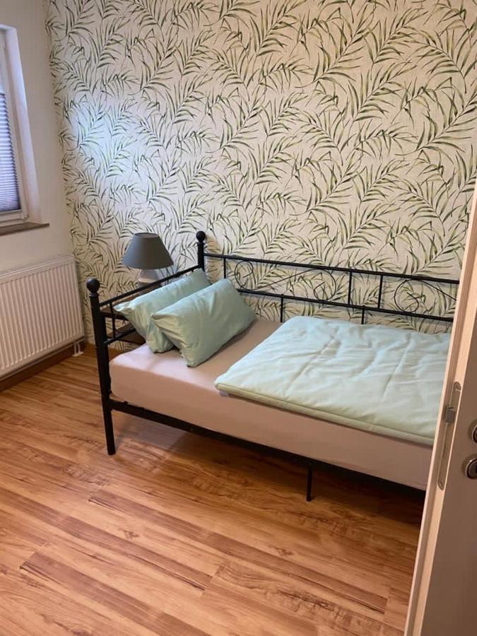 Familienfreundliche Ferienwohnung Anna Rollshausen エクステリア 写真
